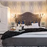 Le Til Kuria Hotel Biri
