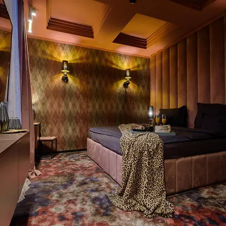 Hotel Le Til Kuria Biri