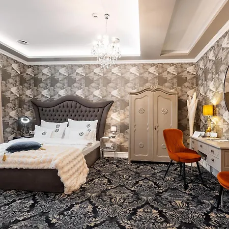 Le Til Kuria Szálloda 4*